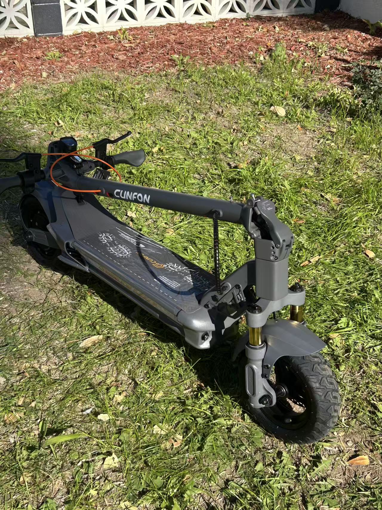 CUN FON RZ800 Scooter