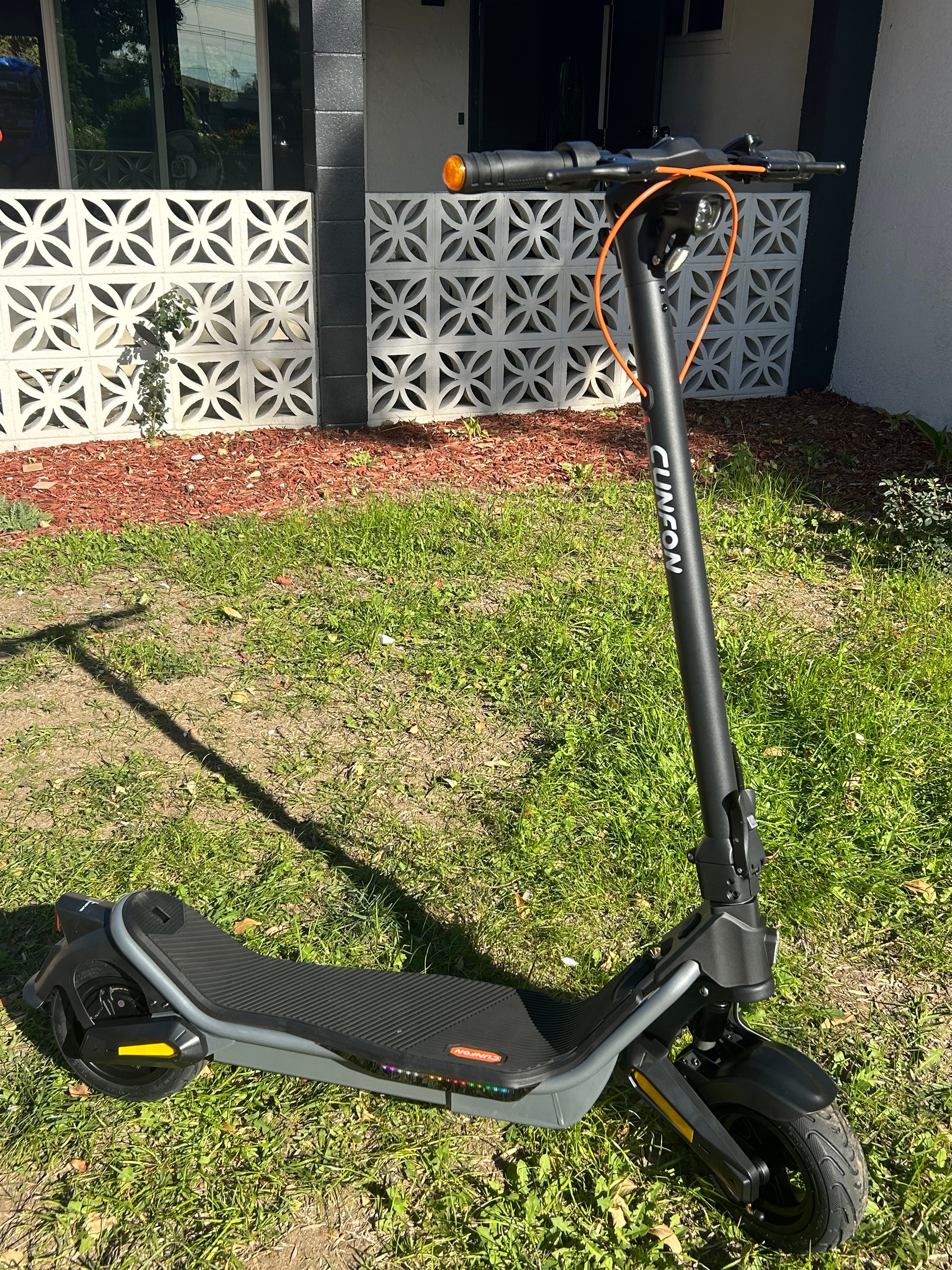 CUN FON RS500 Scooter