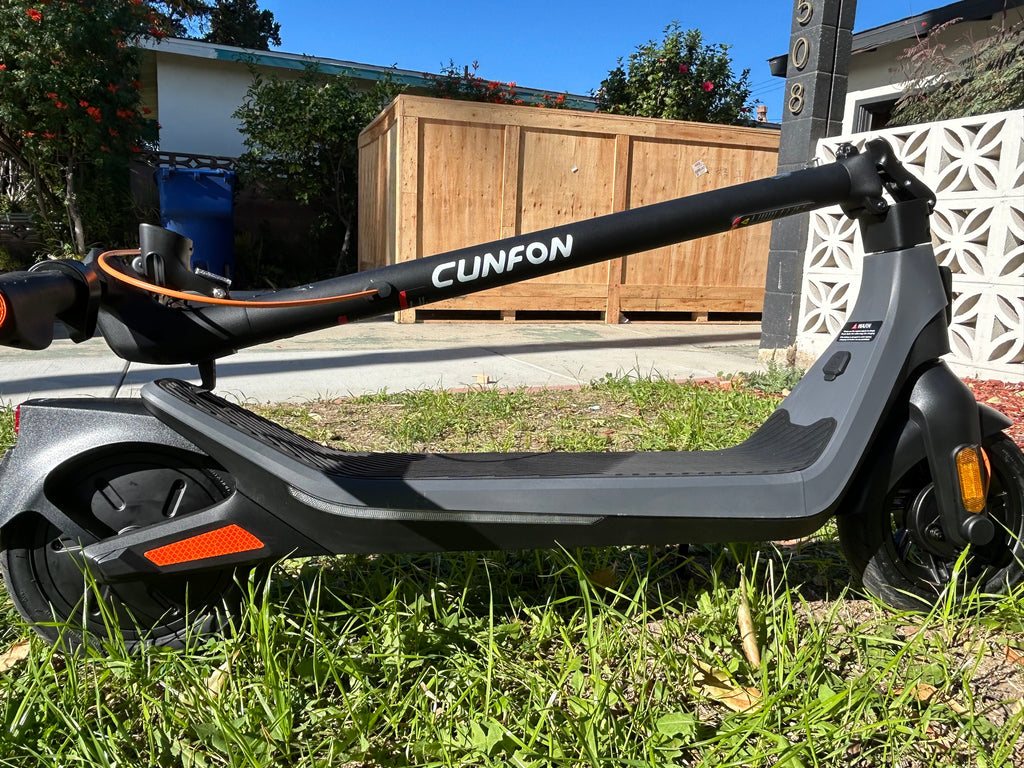 CUN FON RS300 Scooter