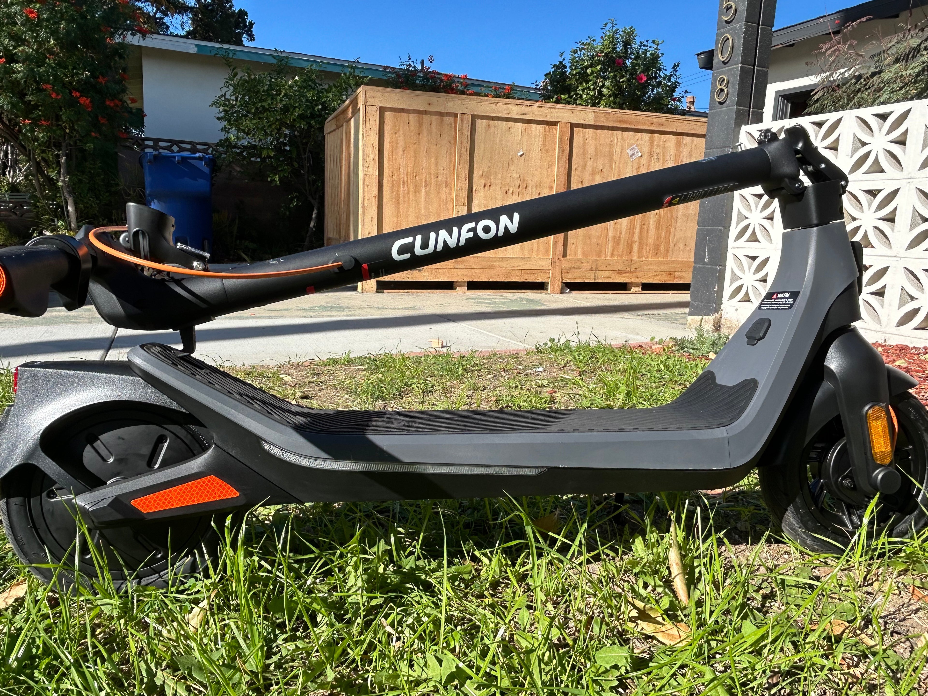 CUN FON RS300 Scooter