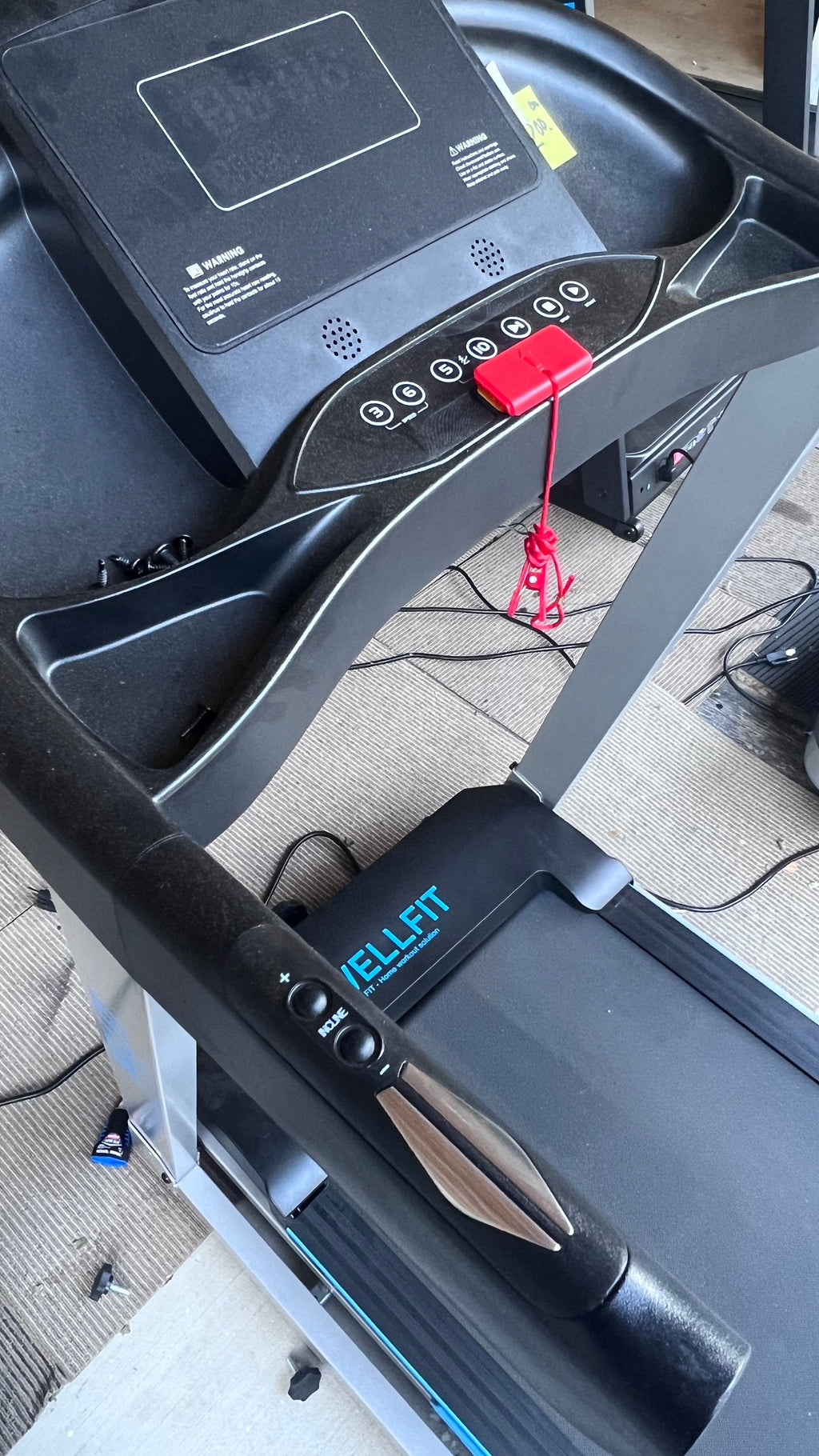 WELLFIT Auto Incline Folding Treadmill
